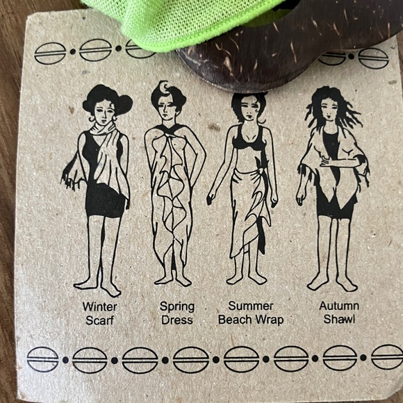 Casual Movements Green Hibiscus Premium Rayon Sarong - Picture 4 of 5